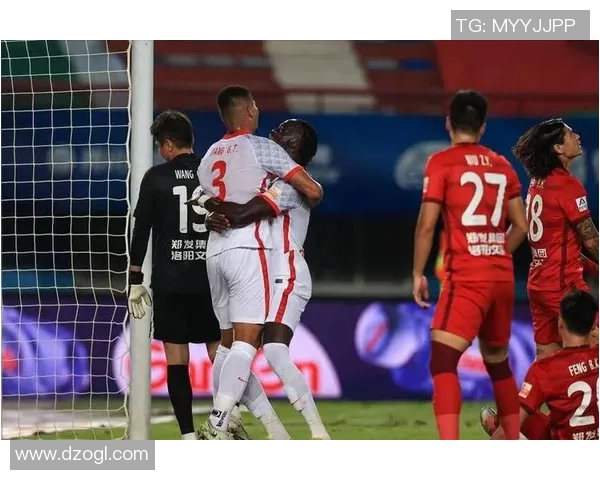 蒋光太成功抢断展现出色防守能力助力球队逆转局势