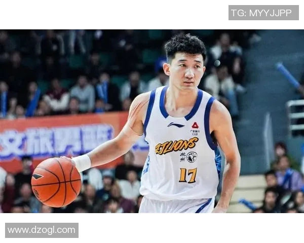 孙铭徽精彩抢断助力球队逆转胜利展现出色防守能力与比赛智慧