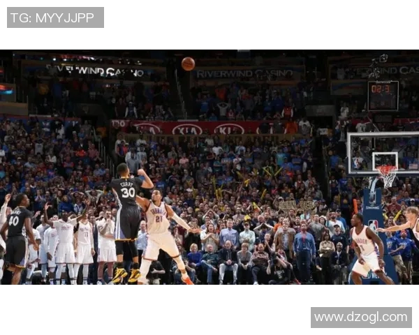 勇士主场不敌雷霆,库里射手准头不佳引发关注 勇士主场不敌雷霆,库里射手准头不佳引发关注